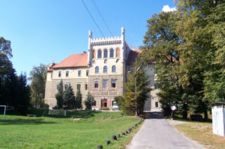 To jedno z najmniejszych miast w Małopolsce. Kiedyś straciło prawa miejskie na wiele lat