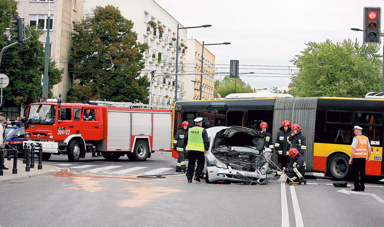 Autobusowa kraksa w Śródmieściu