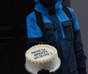 Protest branży weselnej w Toruniu. List do rządu, postulaty i tort