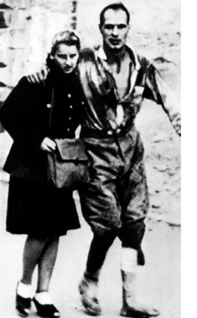 70. rocznica wybuchu Powstania Warszawskiego. Zobacz oryginalne ZDJĘCIA i OPISY wydarzeń z 1 sierpnia 1944 r.: szpitale w ogniu
