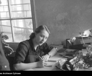 QUIZ PRL. Czy się stoi, czy się leży, trzy tysiące się należy. Tak pracowano w PRL-u