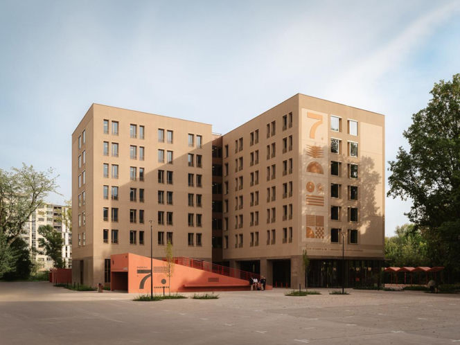 wyróżnienie Dom Studenta nr 7, Uniwersytet Warszawski