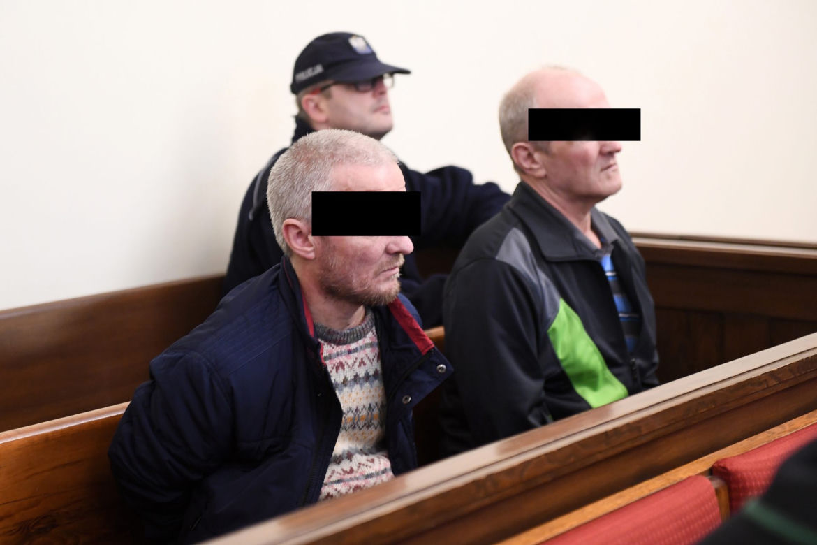 Polski Fritzl: za 20zł pozwalał gwałcić im żonę 