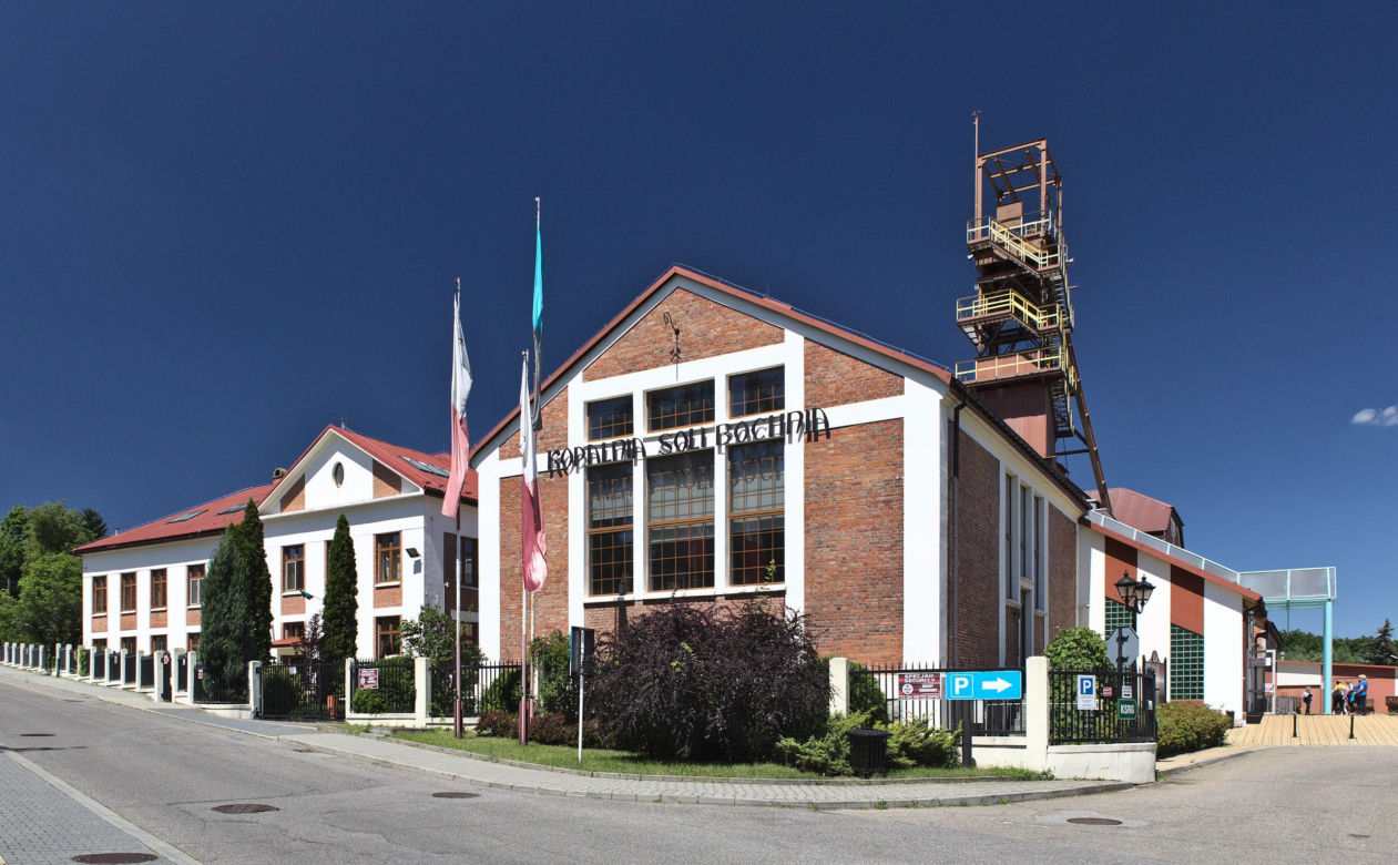 Podziemne przeprawy łodzią i ukryte skarby. Oto małopolskie kopalnie soli w Bochni i Wieliczce!