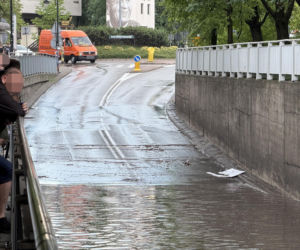 Basen w tunelu w Brwinowie. Opłakane skutki nawałnicy pod Warszawą