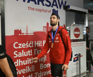 Złoci siatkarze po perypetiach wrócili do Polski