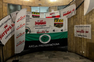 Będzie blokada dostaw węgla i biur poselskich? Związkowcy chcą zaostrzyć protest