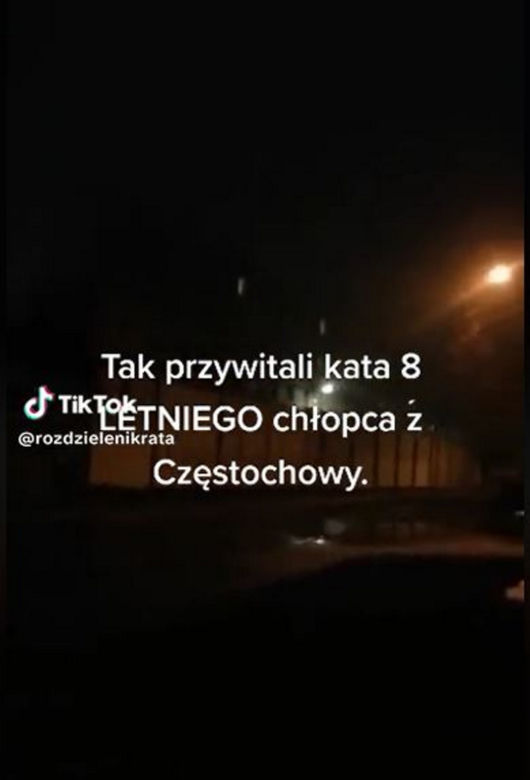 Ojczym Kamilka z Częstochowy przywitany przez więźniów w areszcie. Jest nagranie