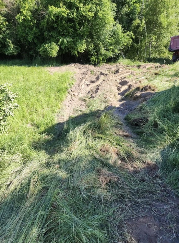 Pękła mu guma i stracił panowanie nad ciężarówką! Paskudny wypadek koło Trzemeszna