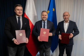 Koniec roku z militarnym przytupem. Mesko, WZE, OBR CTM z rekordowym dofinansowaniem na program Narew