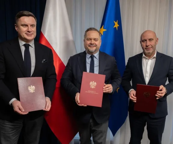 Koniec roku z militarnym przytupem. Mesko, WZE, OBR CTM z rekordowym dofinansowaniem na program Narew