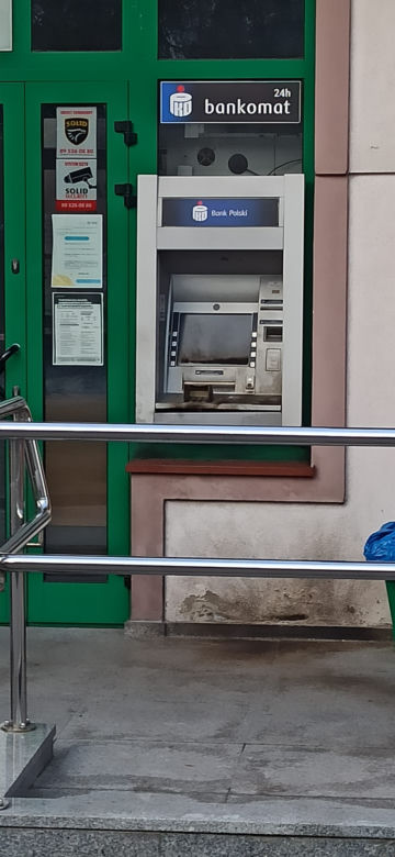 Próbowali wysadzić bankomat w Dywitach. Zatrzymano ich na gorącym uczynku w... kradzionym aucie [FOTO]