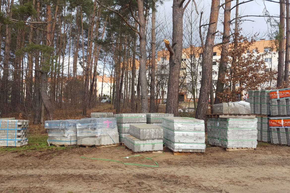 Na osiedlu Rejtana trwa budowa pętli autobusowej. Gotowa ma być do końca marca