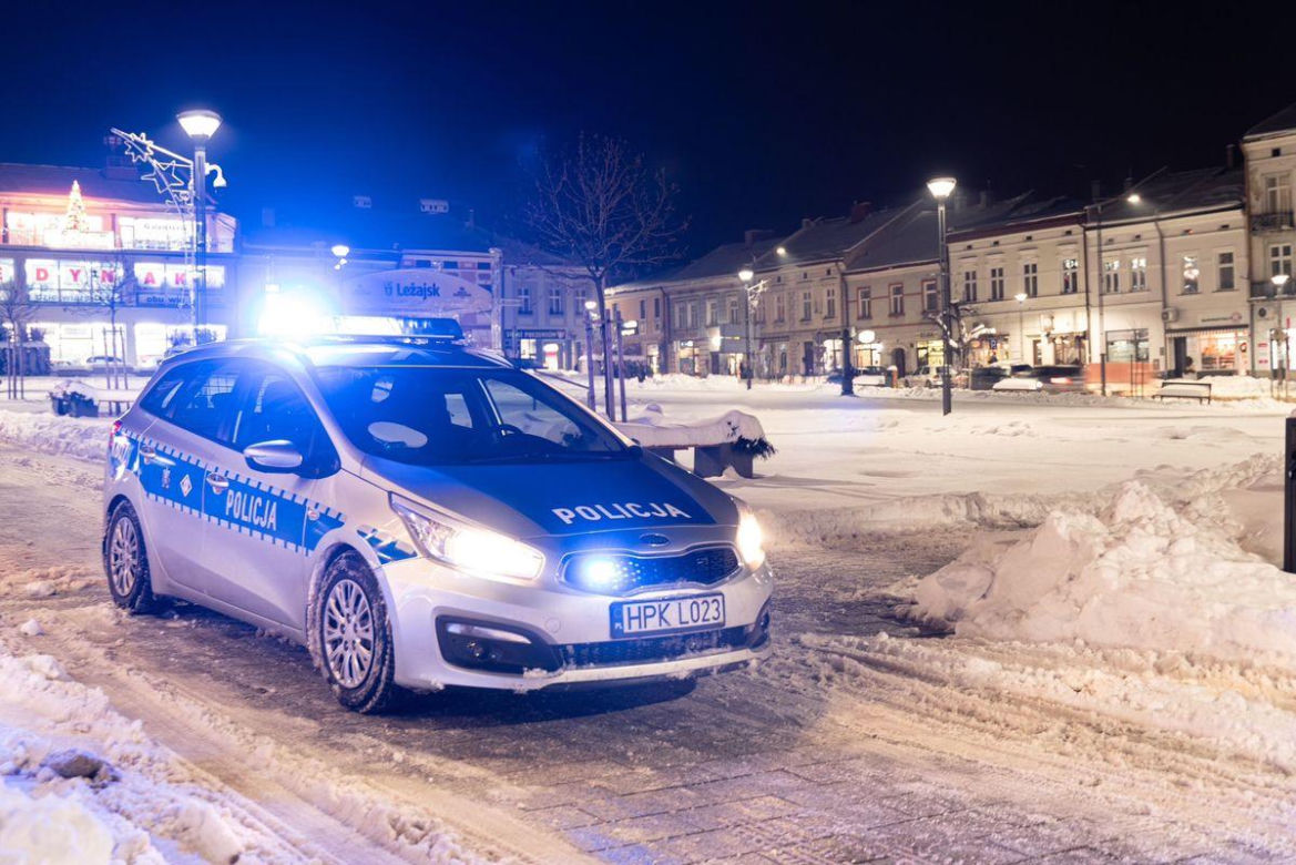 Poruszający gest policjantów i strażaków z Podkarpacia. Zrobili to dla zmarłych kolegów, słowa stają w gardle