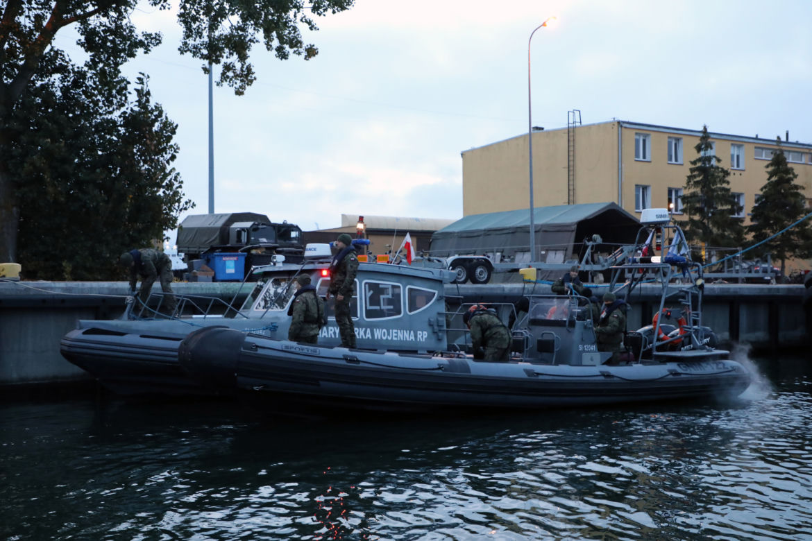 Bomba Tallboy przygotowania saperów