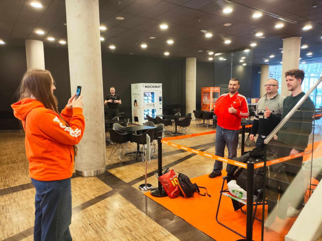 Popeyes rozda roczny voucher na kanapki. Pierwsi goście czekali całą noc