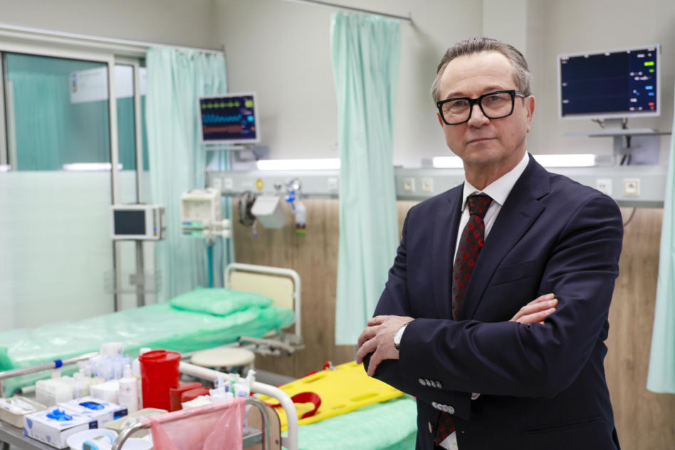 Piotr Cyrwus kiedyś i dziś. Tak przez lata zmieniał się aktor znany z roli Ryśka w "Klanie"