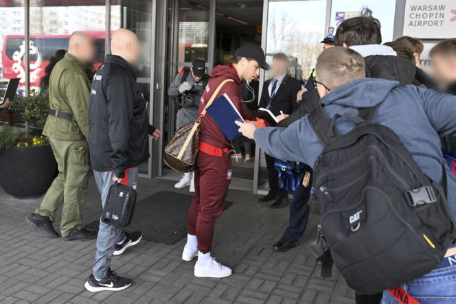 Polscy piłkarze polecieli na finał baraży ze Szwecją