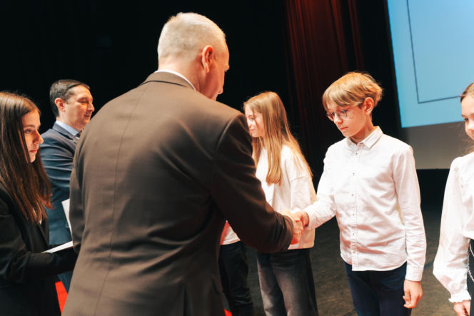 Najzdolniejsi uczniowie odebrali stypendia Prezydenta Miasta Siedlce