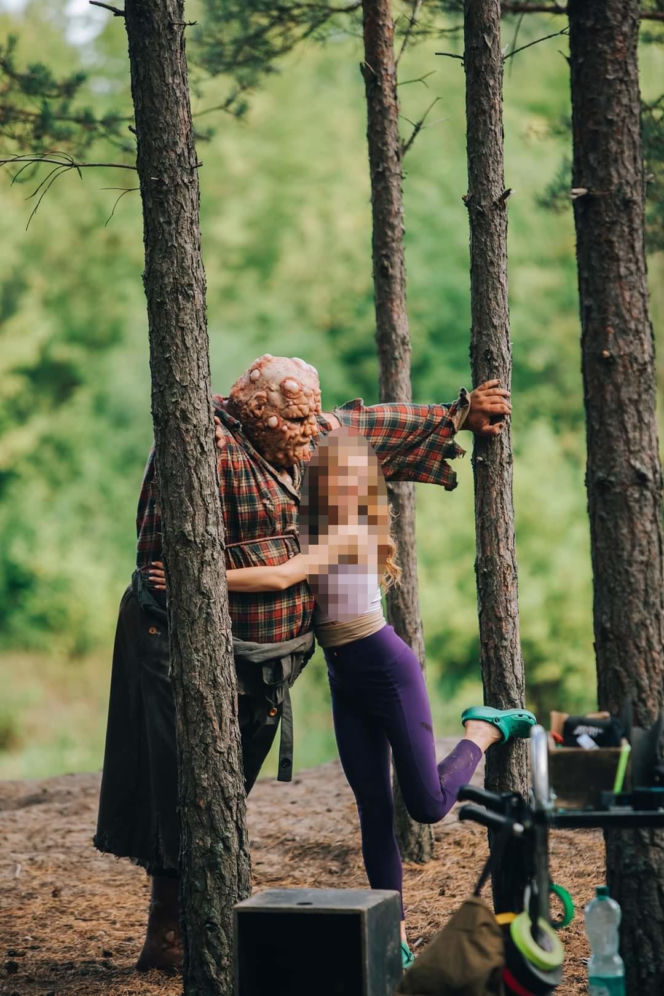 Taksówkarz i aktor z „Pitbulla” w szpitalu. Walczy o powrót do zdrowia. „Ludzie umierali obok mnie”