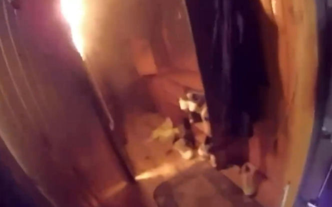 Łódź. Pożar mieszkania przy ul. Kusocińskiego. 27-latka z dzieckiem uwięzieni na balkonie [ZDJĘCIA]