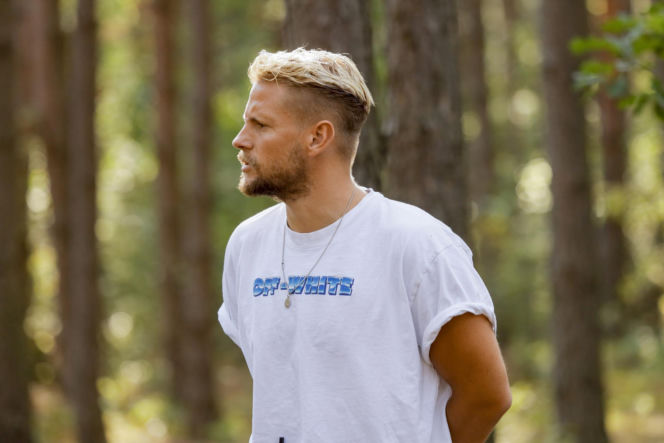 Sebastian Fabijański przeszedł ogromną metamorfozę. Kiedyś twardziel, dziś podbija taneczny parkiet