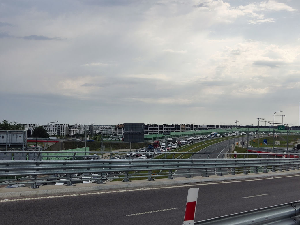 Strażacy zamknęli tunel Południowej Obwodnicy Warszawy. "Trwa sprawdzanie obiektu"