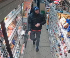 Złodzieje pieniędzy poszukiwani! Rozpoznajesz ich? [ZDJĘCIA] 