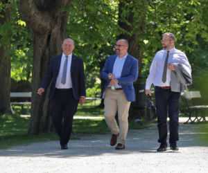 Posłowie PiS poszli na lody