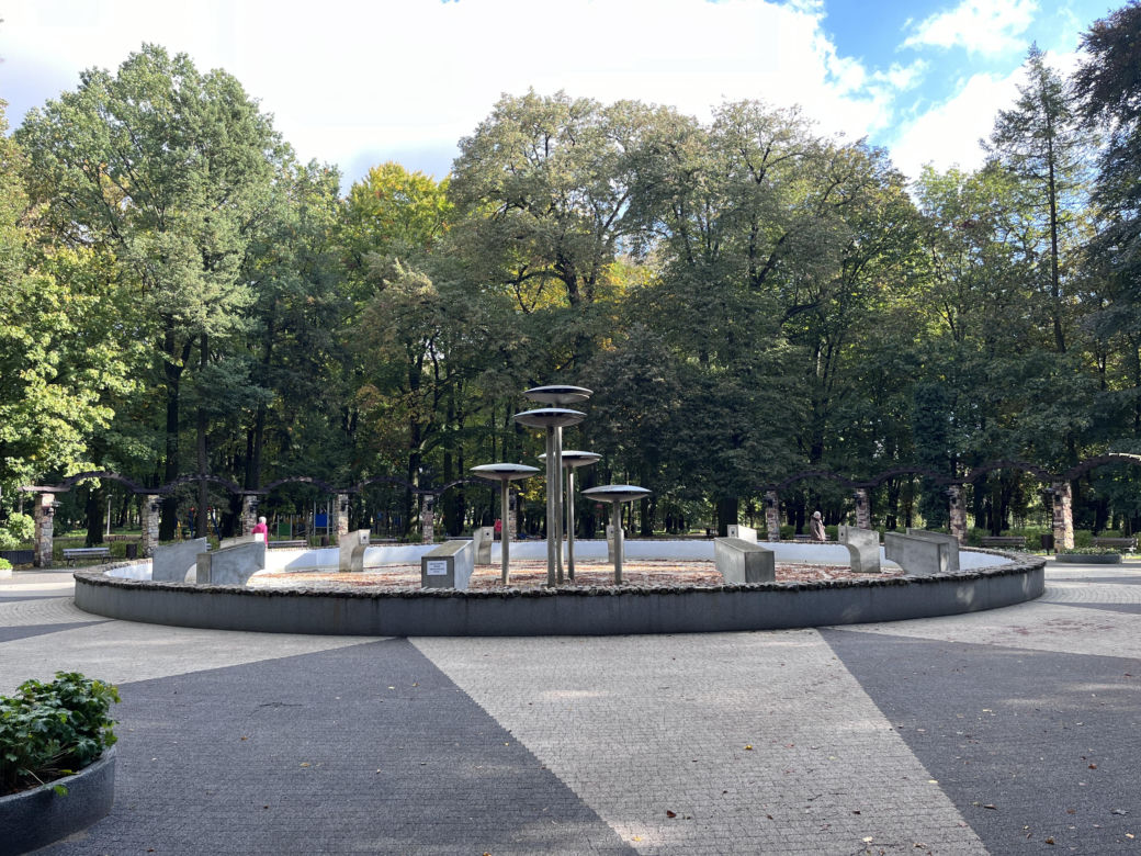 Park Kopernika w Gorzowie w jesiennej scenerii