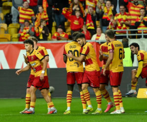 Jagiellonia zagra z liderem. Mecz z trybun obejrzy Adrian Siemieniec