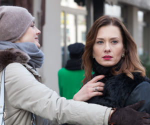 Przyjaciółki 5 sezon odc. 57. Zuza (Anita Sokołowska), Inga (Małgorzata Socha)