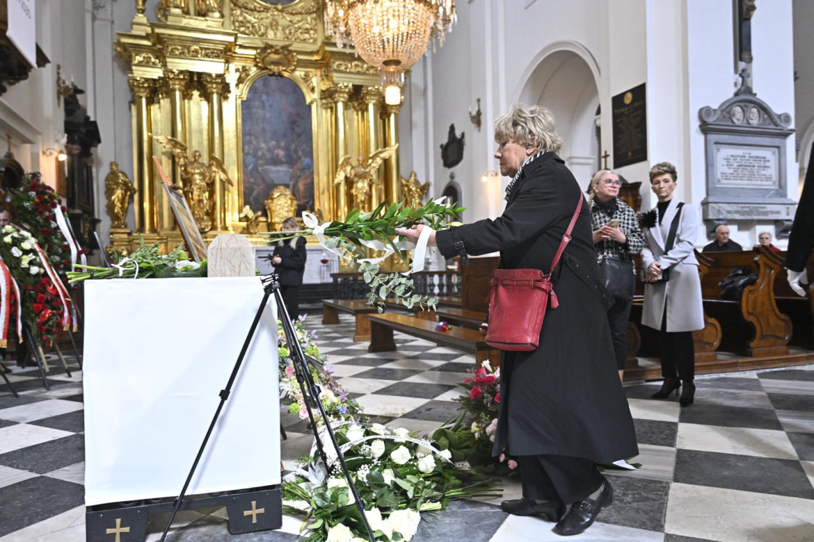  Lipowska wykonała poruszający gest na pogrzebie Kucówny