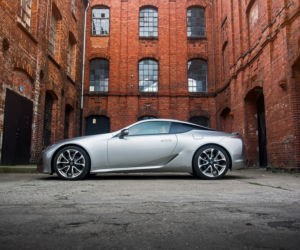 Lexus LC500h 3.5 V6 359 KM Superturismo