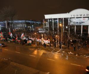 Kibice pod stadionem Legii