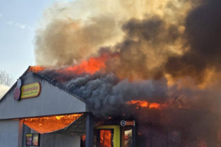 Kolejny market spłonął w Polkowicach. To już drugi taki pożar w krótkim czasie!