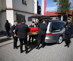 Ból, rozpacz, łzy. Poruszające sceny na pogrzebie Łukasza Litewki