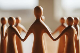 Światowy Ranking Szczęścia 2024. Gdzie uplasowała się Polska i kto jest największym zaskoczeniem?