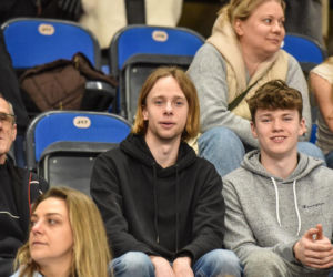 Halowe mistrzostwa Polski w Kujawsko-Pomorskiej Arenie Toruń. Zdjęcia kibiców i zawodników