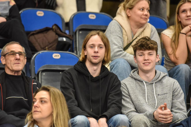 Halowe mistrzostwa Polski w Kujawsko-Pomorskiej Arenie Toruń. Zdjęcia kibiców i zawodników