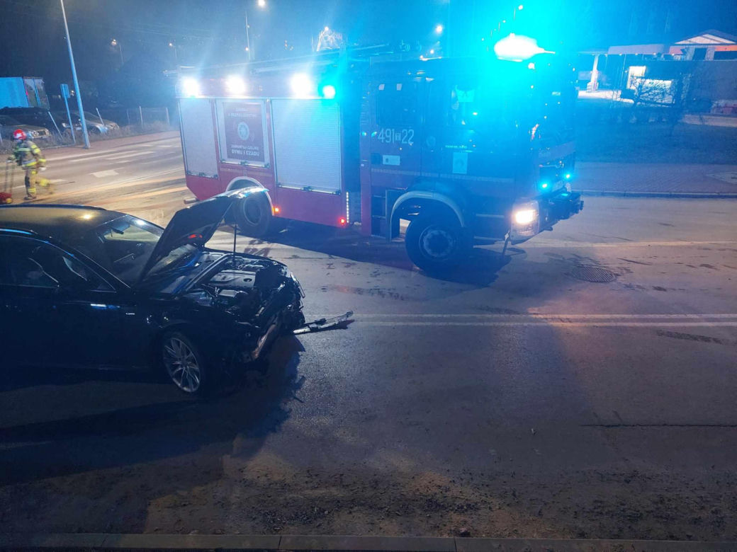 Wypadek na skrzyżowaniu 6-go Września i Miodowej  w Starachowicach
