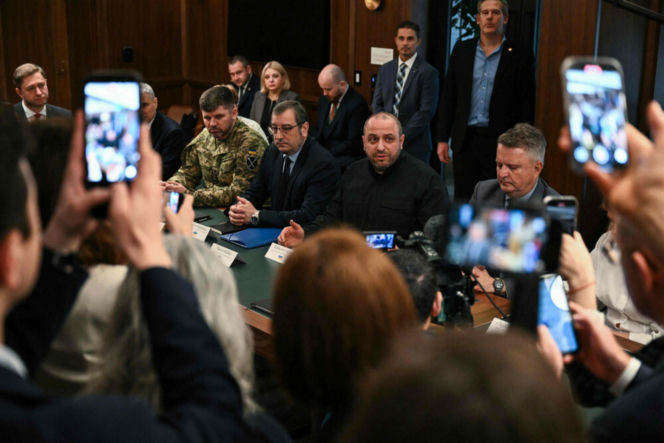 Rozmowy amerykańsko-ukraińskie na Florydzie nic nie dały? "Wiele do zrobienia"