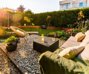 Ogródek przy mieszkaniu w bloku