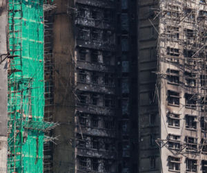 Hongkong pogrążony w żałobie po tragicznym pożarze wieżowców. Liczba ofiar wzrosła do 146