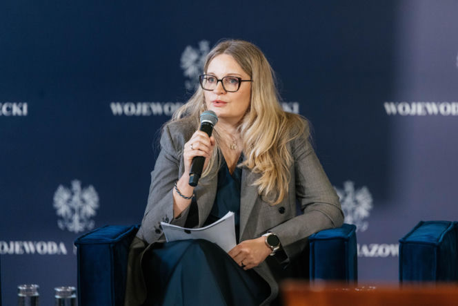Nauka ma kobiece twarze, które warto zobaczyć. Wyjątkowa wystawa na Placu Bankowym w Warszawie