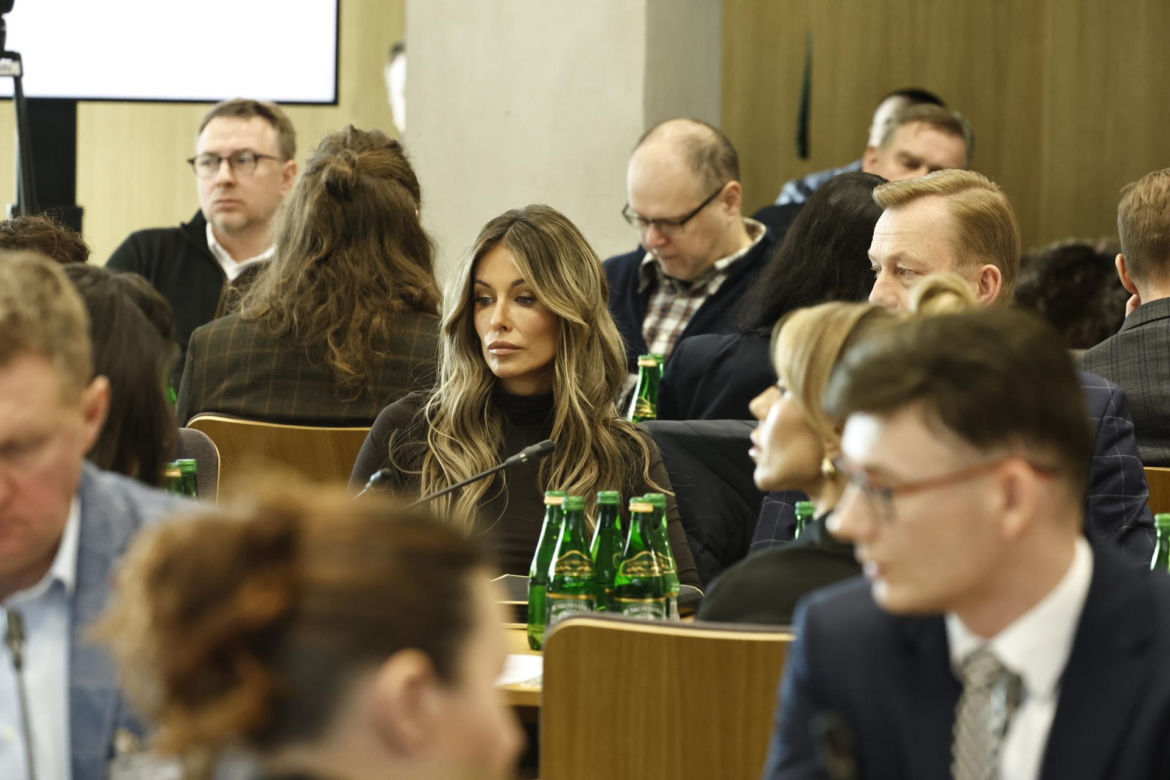 Niebywałe, do czego poseł PiS porównał strzelanie petardami. Doda aż złapała się za głowę! Szok