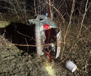 Tajemnicze dachowanie w Tarnowie. Zostawili auto i zniknęli