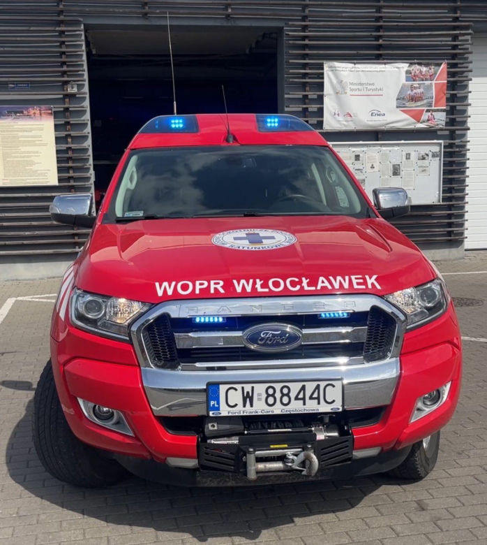 Tragiczny finał poszukiwań pod Włocławkiem. Ciało mężczyzny dryfowało w stawie