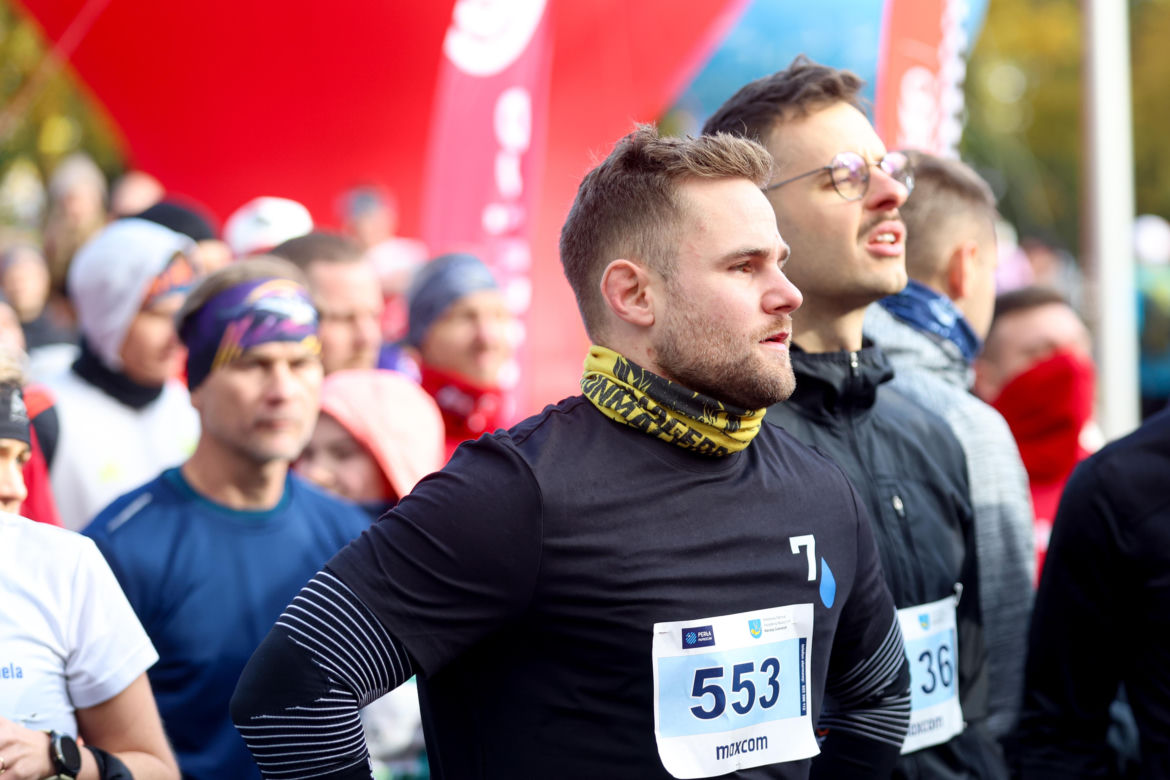 Bieg Perła Paprocan 2025 zgromadził prawie 900 biegaczy