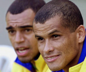 Gwiazdy światowego futbolu zagrają we Wrocławiu. Nawałka wraca na ławkę